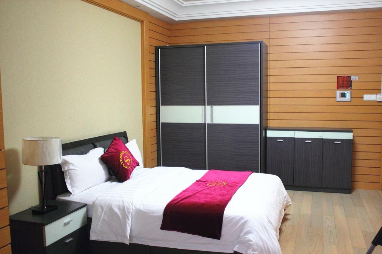 She & He Service Apartment Huifeng Guangzhou Exterior photo